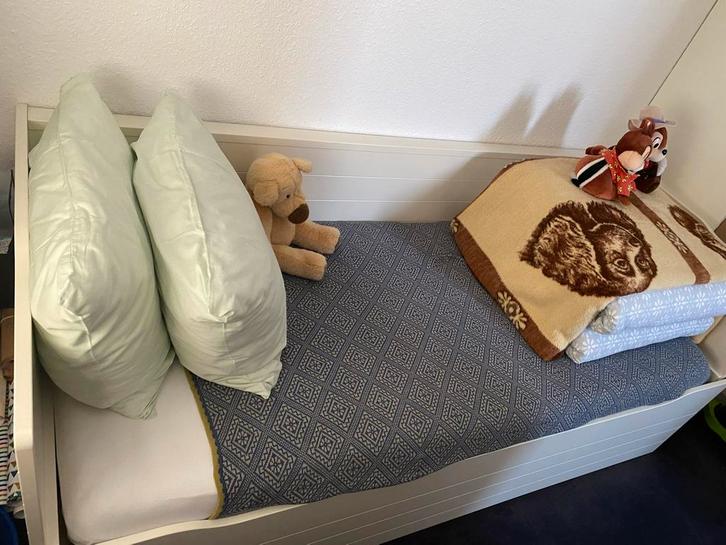 Uitschuifbaar bed, Huis en Inrichting, Slaapkamer | Bedden, Zo goed als nieuw, Tweepersoons, 90 cm, 190 cm of minder, Hout, Wit