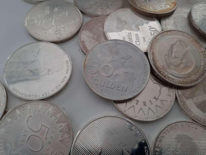 Nederland ruime kilo zilveren 50 guldenmunten, Ophalen of Verzenden, Zilver