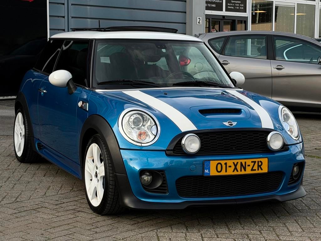 Mini Mini 1.6 Cooper S Chili AUTOMAAT PANO/LEDER/NAVI/CRUISE, Auto's, Mini, Gebruikt, Zwart, 4 cilinders, Cooper S