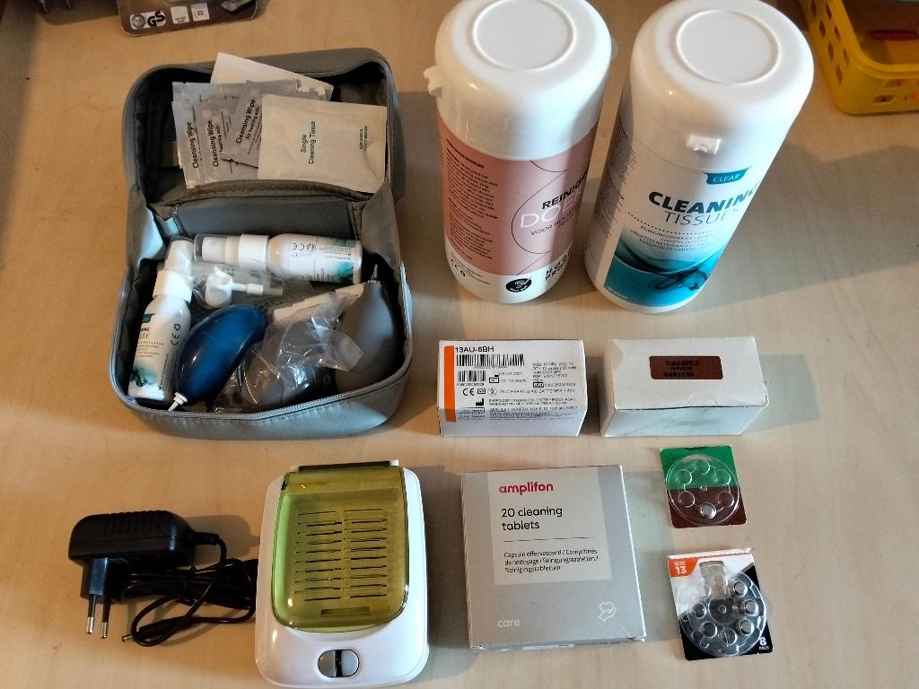 Schoonmaakset voor hoortoestel en batterijen, Ophalen, Zo goed als nieuw