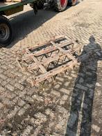 Oude eg en ploeg, Ophalen