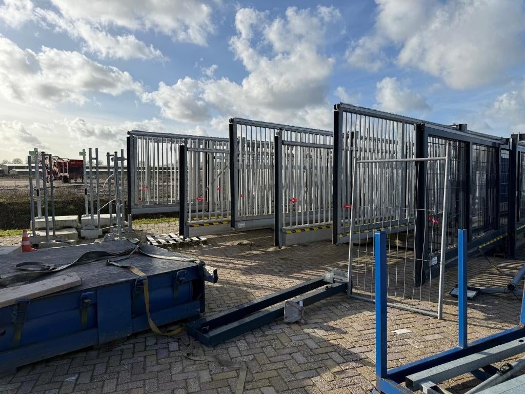 Electrische schuifpoorten 12 stuk, Ophalen, Gebruikt, IJzer, Overige typen