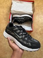 Nike P-6000 Black cool grey (42/43), Ophalen of Verzenden, Nieuw, Zwart