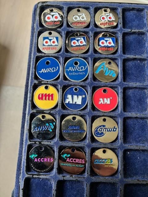 winkelwagenmuntjes setjes van 3 van 1 bedrijf of instelling, Verzamelen, Ophalen of Verzenden