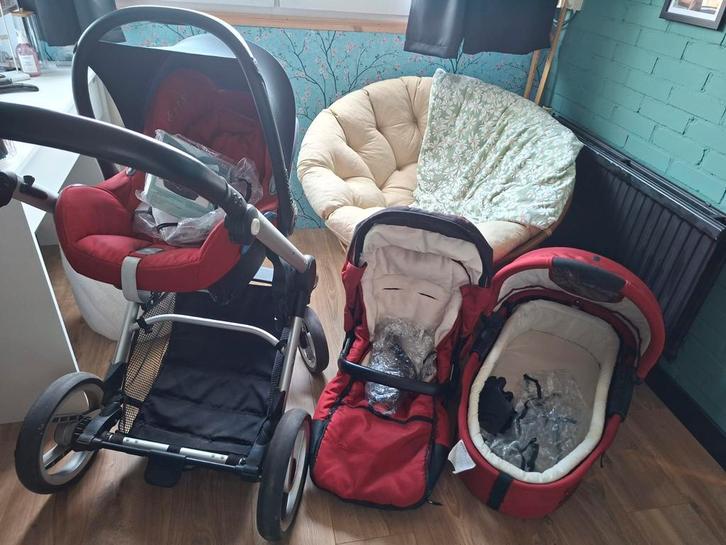 Mutsy Evo Kinderwagen Compleet Rood, Kinderen en Baby's, Kinderwagens en Combinaties, Gebruikt, Combiwagen, Mutsy, Met autostoeltje