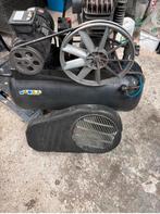 Te koop 2 cylinder compressor, 100 liter of meer, Ophalen, Zo goed als nieuw, Mobiel