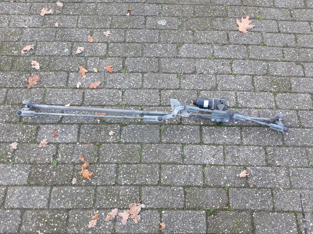 Ruitenwissermotor voorzijde peugeot 307

merk: valeo, Ophalen of Verzenden, Gebruikt, Peugeot