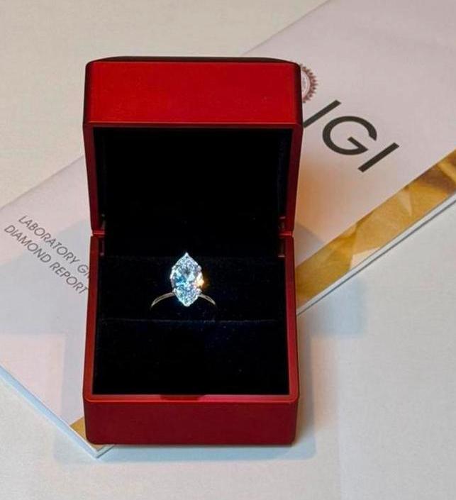 Nieuwe gouden ring met VS1 diamant van maar liefst 5 karaat!, Sieraden, Tassen en Uiterlijk, Ringen, Nieuw, Ophalen of Verzenden