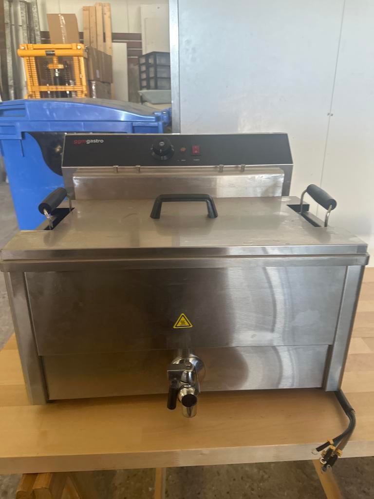 GGM Gastro friteuse, Ophalen, Gebruikt, Fornuis, Frituur en Grillen