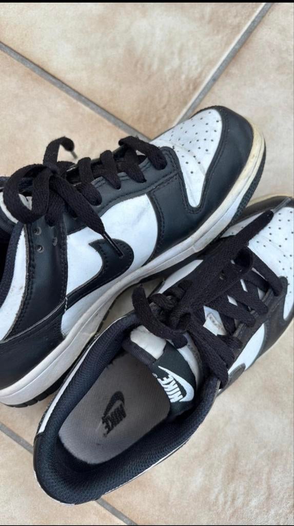Nike Dunk Low Panda - Zwart/Wit, Kleding | Dames, Schoenen, Ophalen of Verzenden, Gedragen, Zwart, Sneakers of Gympen