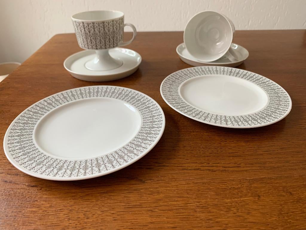 2 Taart/Gebaksborden "Rosenthal" 'Secunda Grau' Tapio Nieuw, Ophalen of Verzenden, Nieuw, Overige stijlen