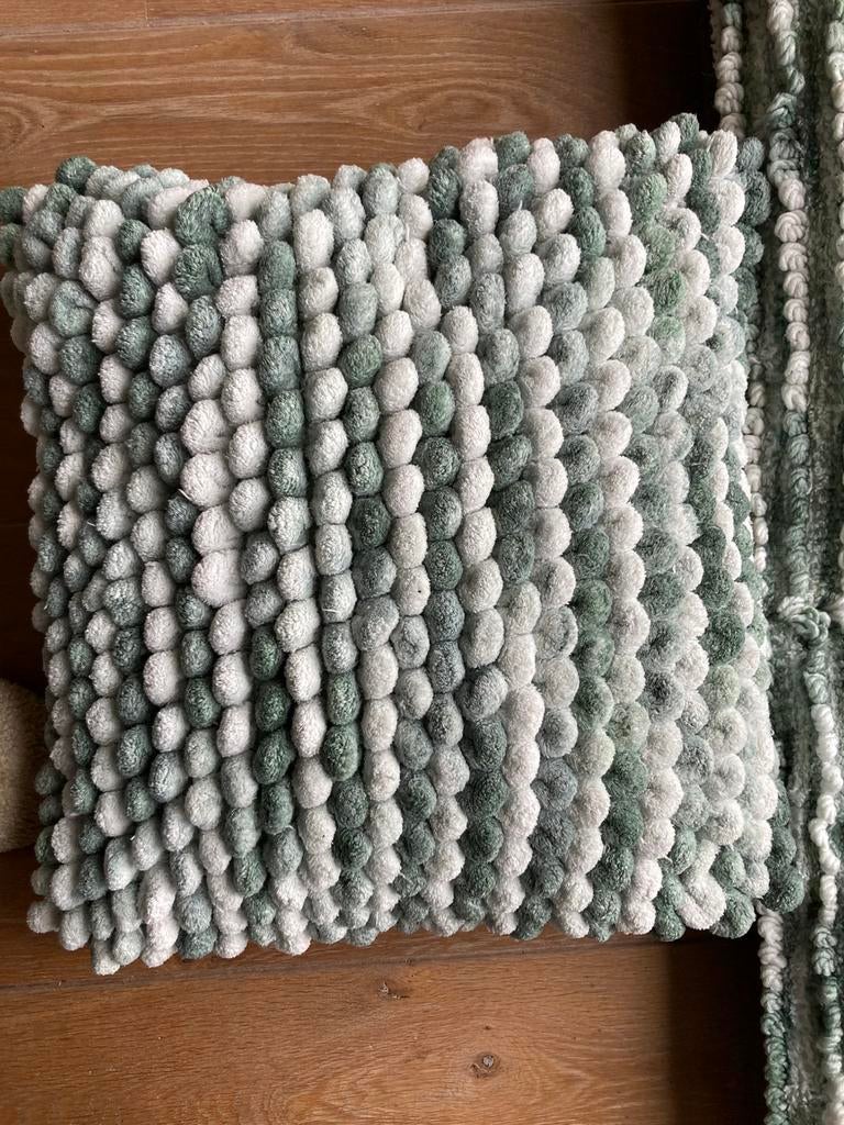 3 kussens zgan licht groen, Ophalen, Zo goed als nieuw, Groen, Vierkant