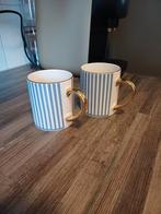 2 koffie of theekopjes, Huis en Inrichting, Keuken | Servies, Ophalen of Verzenden, Overige stijlen, Kop(pen) en/of Schotel(s)