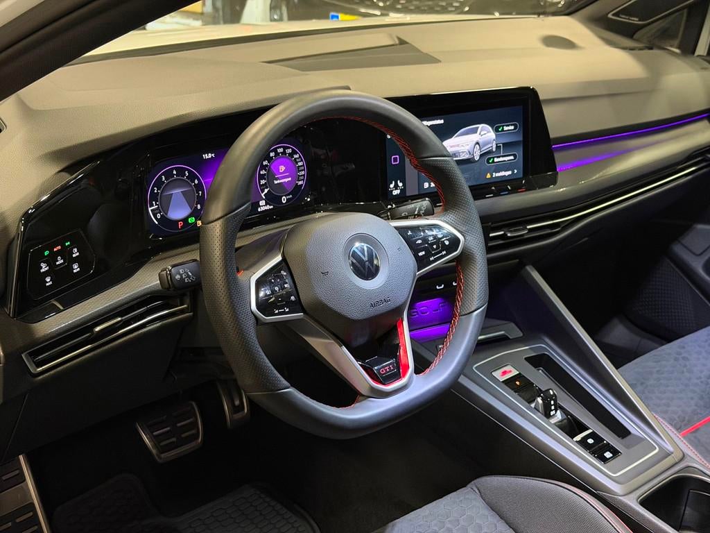 Volkswagen Golf 2.0 TSI GTI Clubsport IQ-LIGHT/PANO/H&K/SFEE, Automaat, Gebruikt, 4 cilinders, Wit