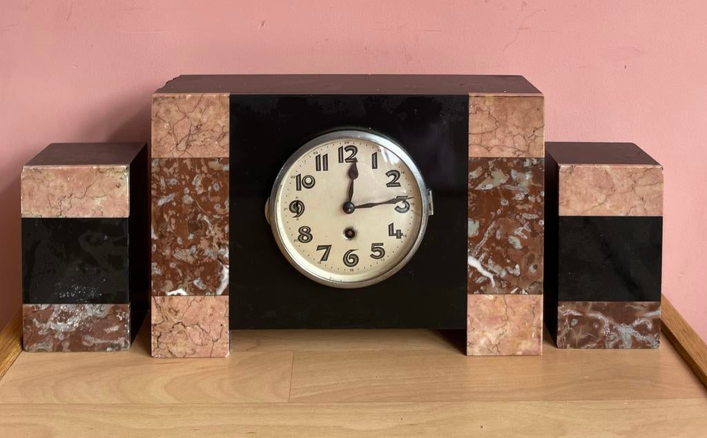 Vintage marmeren art deco klok met staanders, Ophalen of Verzenden