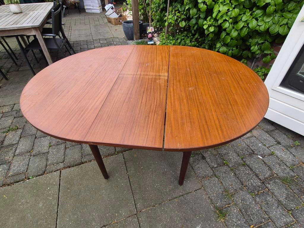 Vintage eettafel uitschuifbaar, Huis en Inrichting, Tafels | Eettafels, Ophalen, Gebruikt, Vintage, Vijf personen of meer