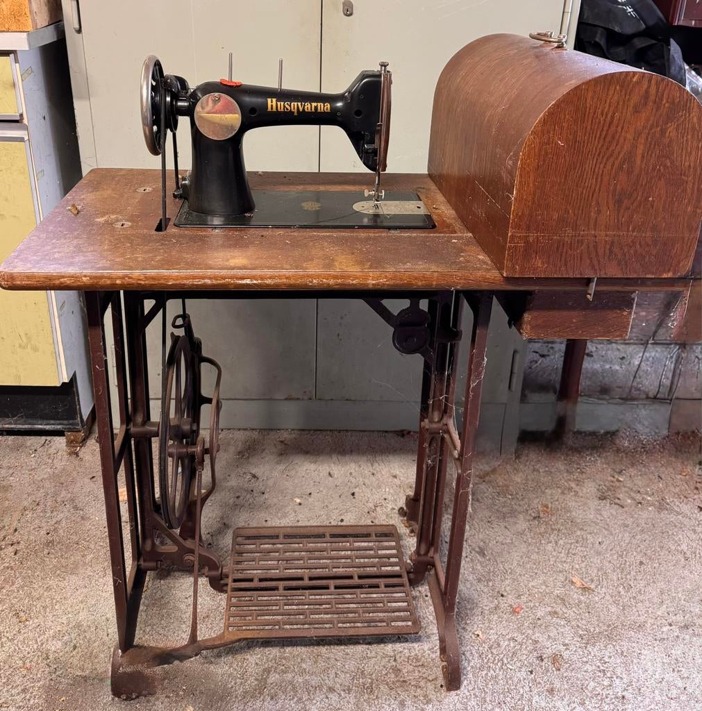 Husqvarna trapnaaimachine, Ophalen