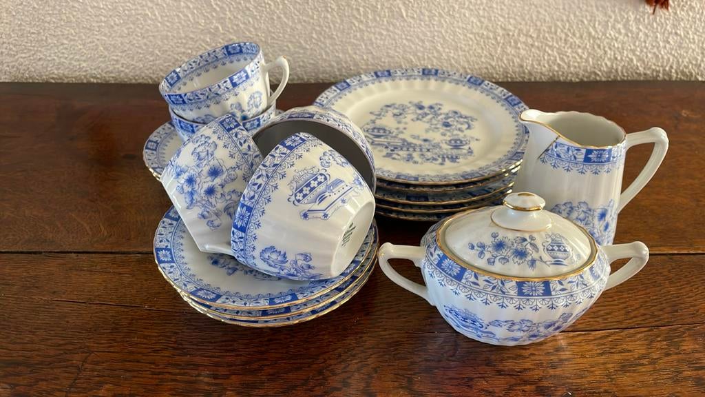 Seltmann Weiden ( Bavaria) Porselein Servies - 17 Delig, Antiek en Kunst, Antiek | Servies compleet, Ophalen