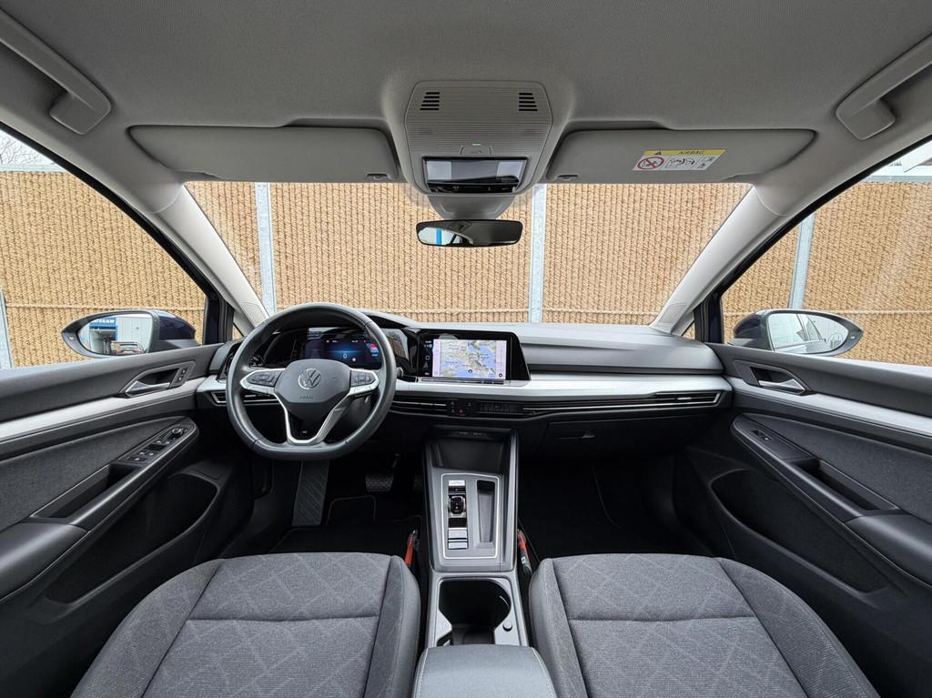 Volkswagen Golf 1.0 eTSI Life Automaat | Achteruitrijcamera, Auto's, Volkswagen, Gebruikt, Euro 6, Blauw, Bedrijf