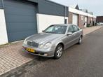 Mercedes-Benz E-Klasse 2.6 E240 Sedan AUT 2002 Grijs, Auto's, Mercedes-Benz, Automaat, Achterwielaandrijving, 2597 cc, 1505 kg
