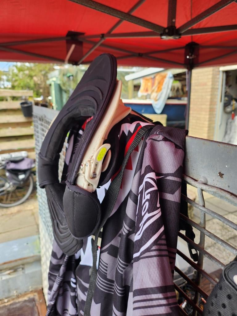 Nekbrace, body protector en overhesje voor motorcross, Ophalen of Verzenden