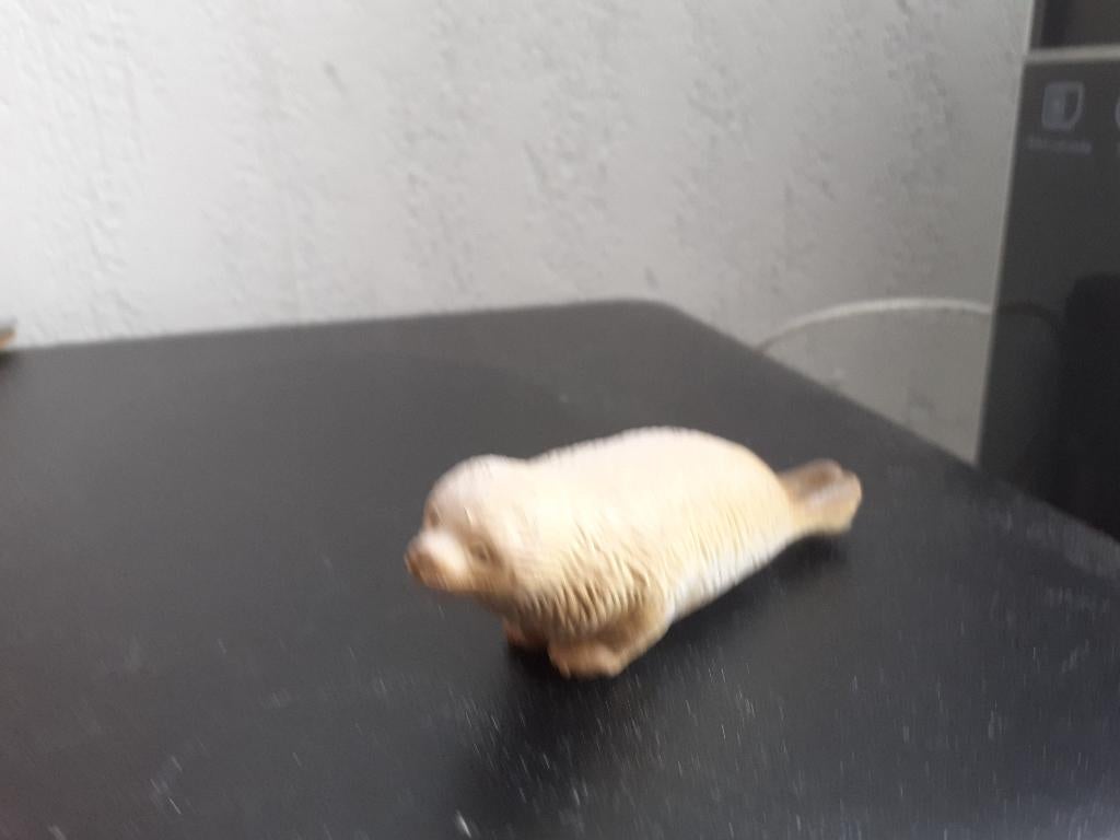 Zeehond 1 jong, dierfiguur 8 cm uit 1991, Verzamelen, Dierenverzamelingen, Ophalen of Verzenden, Gebruikt, Overige soorten, Beeldje of Figuurtje