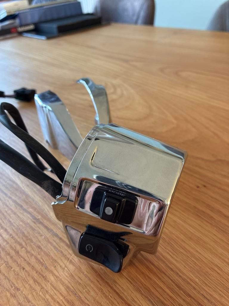 Originele Stuurschakelaar Rechts Vespa sprint, Fietsen en Brommers, Ophalen, Gebruikt, Overige typen