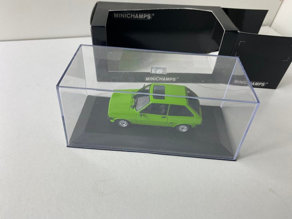 1:43 FORD FIESTA “sunroof”-Minichamps-in OVP, Hobby en Vrije tijd, Modelauto's | 1:43, Ophalen of Verzenden, Nieuw, Auto, MiniChamps