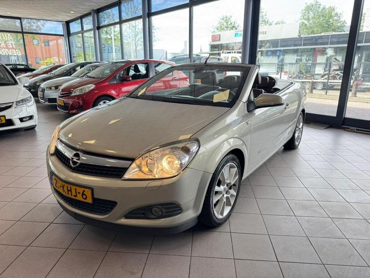 Opel Astra TwinTop 1.8 Enjoy LEDER NAP 100% OND. APK 4-26 BJ, Auto's, Opel, Bedrijf, Te koop, Astra, Airbags, Airconditioning