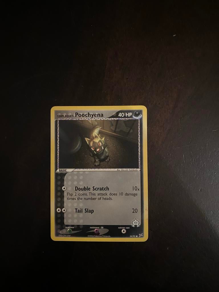 Team Aqua's Poochyena Pokémon kaart, Ophalen of Verzenden, Zo goed als nieuw, Losse kaart