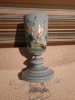 Aparte antieke opaline blauwe vaas met afb. van reiger, Ophalen of Verzenden