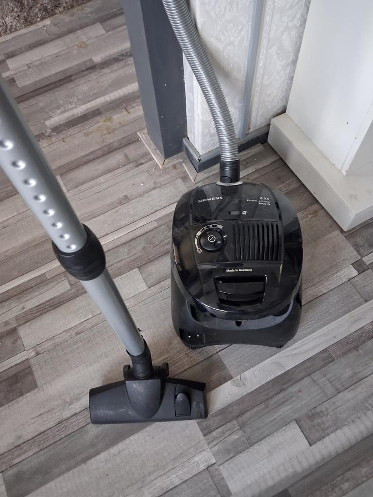 Siemens Z 3.0 Power Edition 2500W Stofzuiger, Witgoed en Apparatuur, Gebruikt, Stofzuiger, 2000 watt of meer, Ophalen