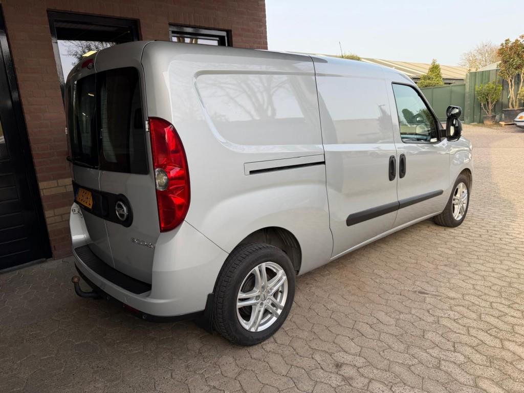 Opel COMBO 1.6 CDTI L2H1 automaat MARGE Carplay camera, Auto's, Automaat, Bedrijf, Te koop, 20 km/l