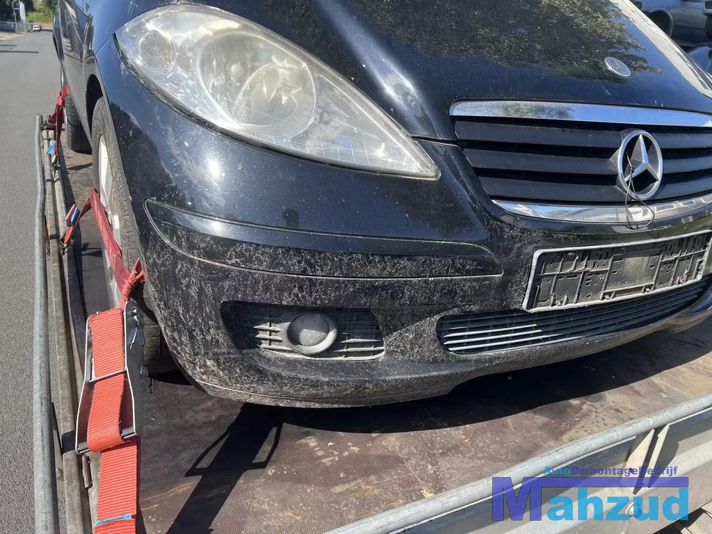 MERCEDES A KLASSE W169 Zwart 191 voorbumper 2004-2012, Gebruikt, Mercedes-Benz AG, Voor, Mercedes-Benz