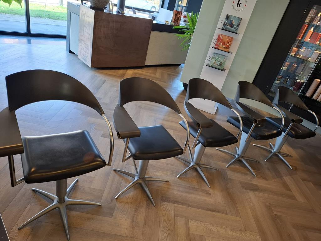 5 Kappersstoelen “Philip Starck”, Huis en Inrichting, Stoelen, Ophalen, Gebruikt, Zwart, Design stoelen.