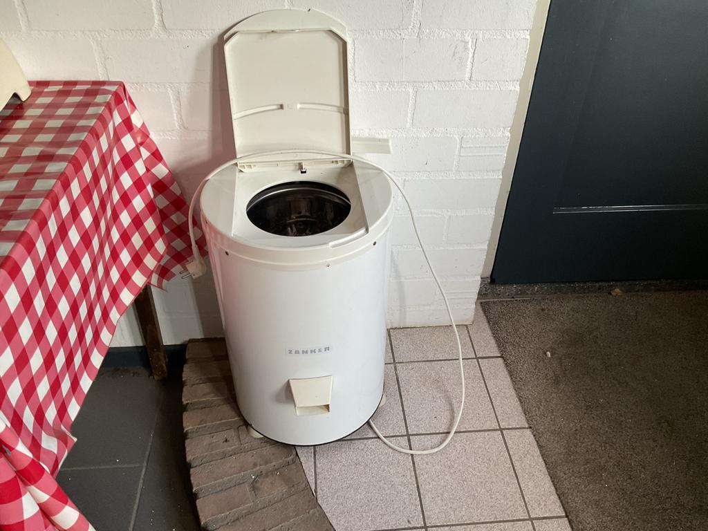 Zanker Bovenlader Centrifuge - Compact en Efficiënt, Minder dan 4 kg, Bovenlader, Ophalen of Verzenden, 85 tot 90 cm