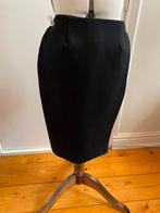 Sexy zwarte kokerrok met loopsplit, Kleding | Dames, Rokken, Ophalen of Verzenden, Zo goed als nieuw, Zwart, Boven de knie