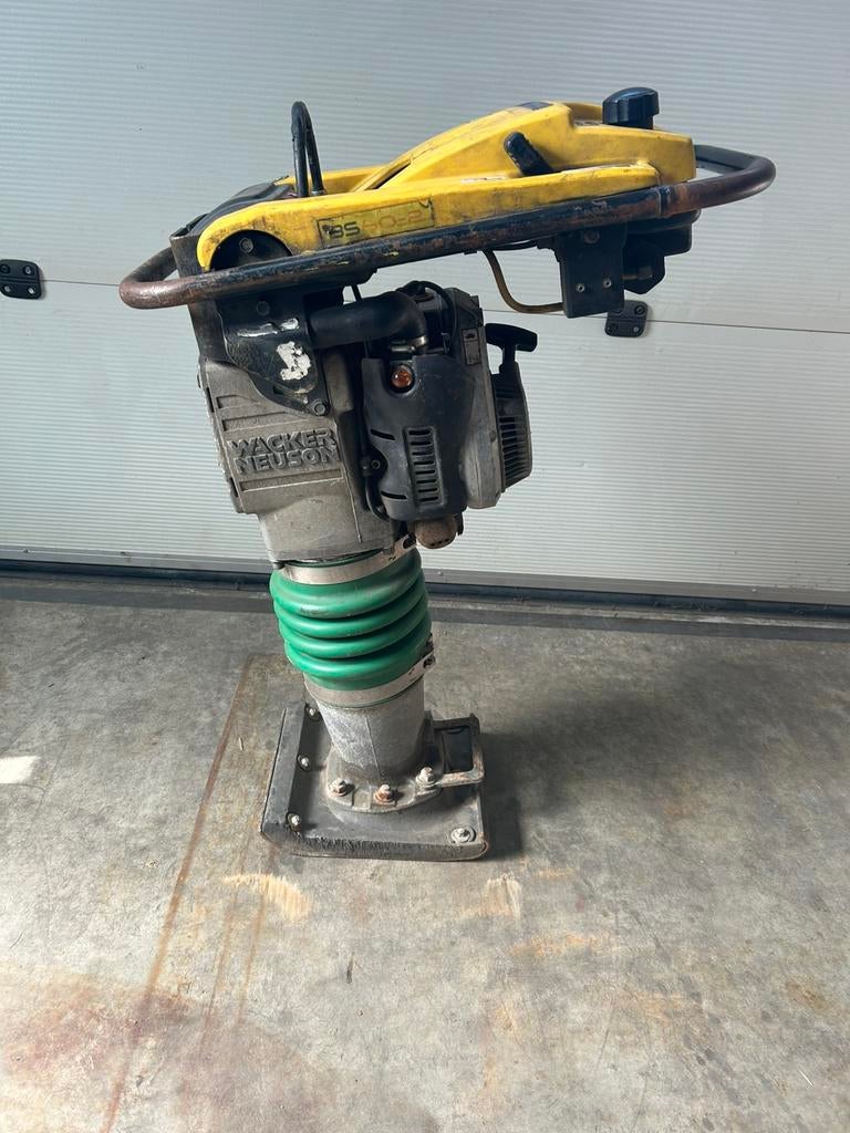 Wacker Neuson BS60-2 trilstamper trilplaat, Ophalen
