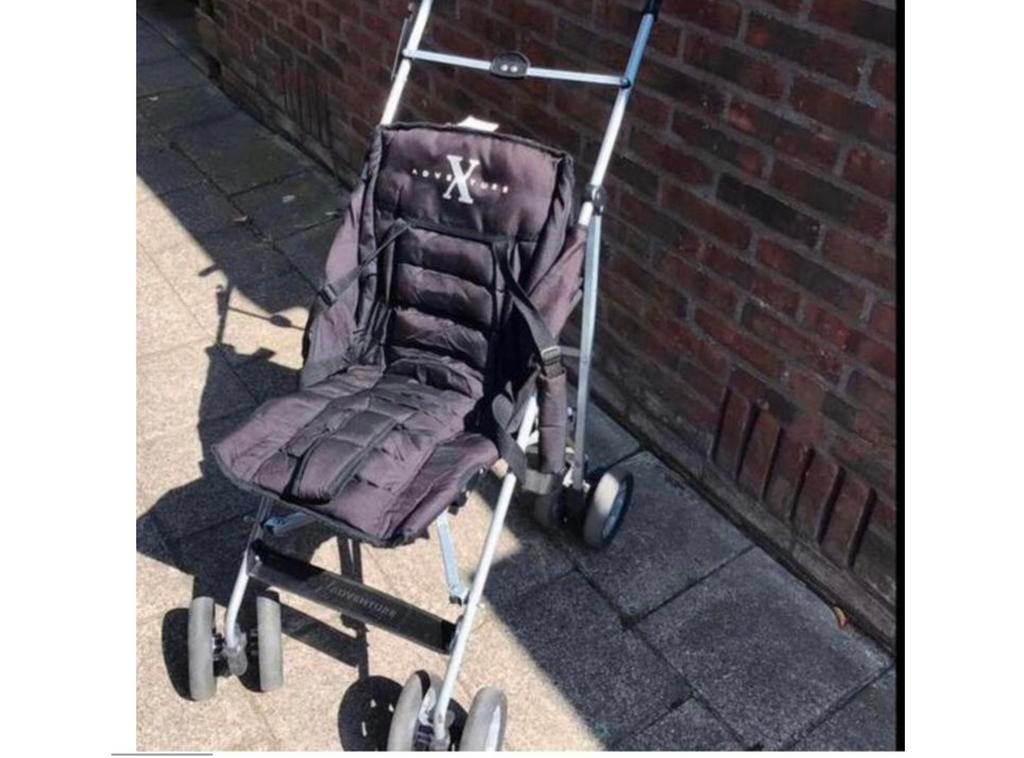 Donkerblauwe Buggy Merk Adventure🌼 Paar keer gebruikt, Ophalen, Zo goed als nieuw