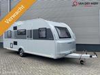 Adria Altea 552 PK 60 Years I VERWACHT I AIRCO I STAPELBED, Caravans en Kamperen, Caravans, Overige typen, Schokbreker, 7 tot 8 meter