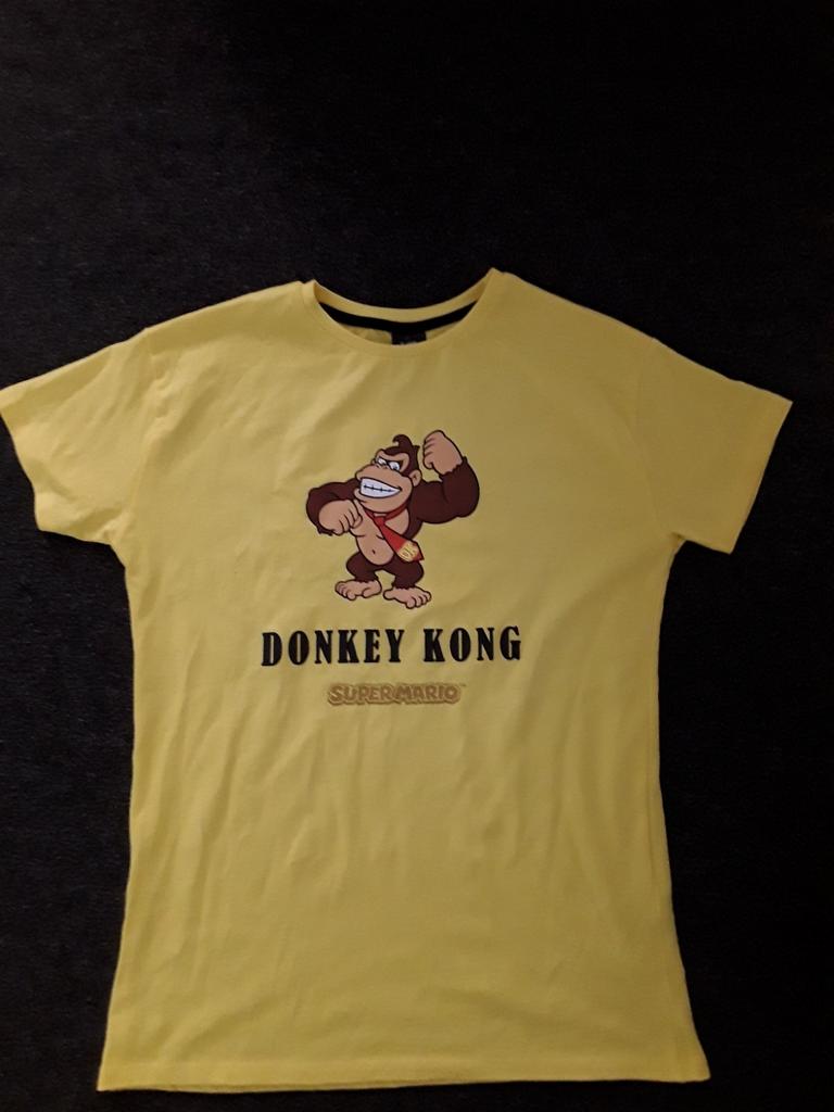 Geel Super Mario t-shirt mt 164, Kinderen en Baby's, Kinderkleding | Maat 164, Super Mario, Jongen of Meisje, Ophalen of Verzenden