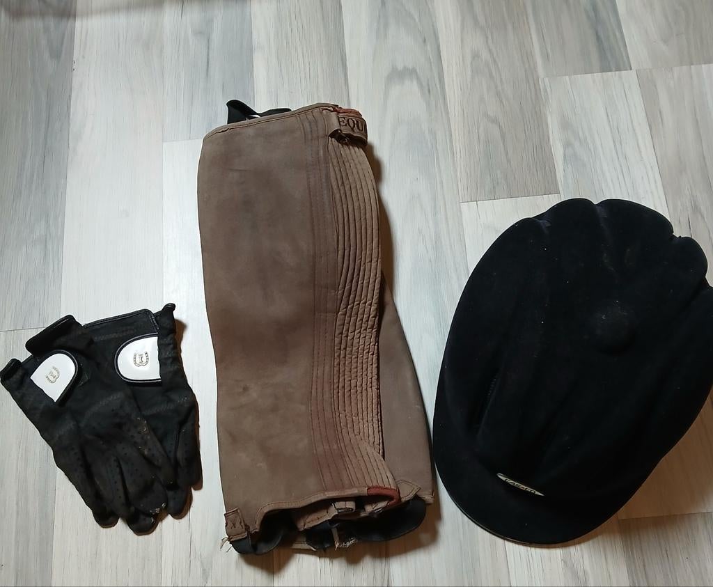 Chaps , rijhandschoenen  en cap., Ophalen of Verzenden, Gebruikt