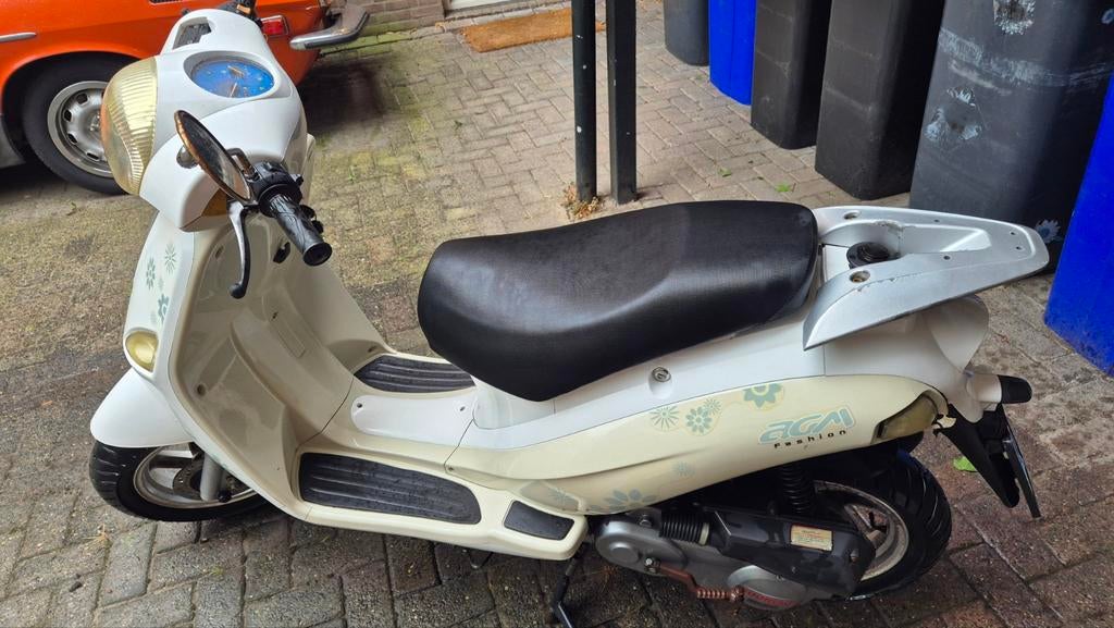 AGM scooter Fashion t.e.a.b., Fietsen en Brommers, Scooters | Overige merken, Gebruikt, Benzine, Ophalen