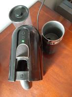 Nespresso machine met melkopschuimer t.e.a.b., Ophalen of Verzenden, Gebruikt
