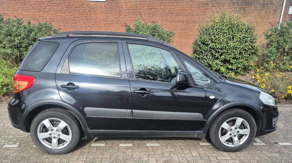 Suzuki SX4 1.6Exclusive Automaat Navigatie/Android Trekhaak, Auto's, Suzuki, Euro 5, 4 cilinders, 1200 kg, Particulier