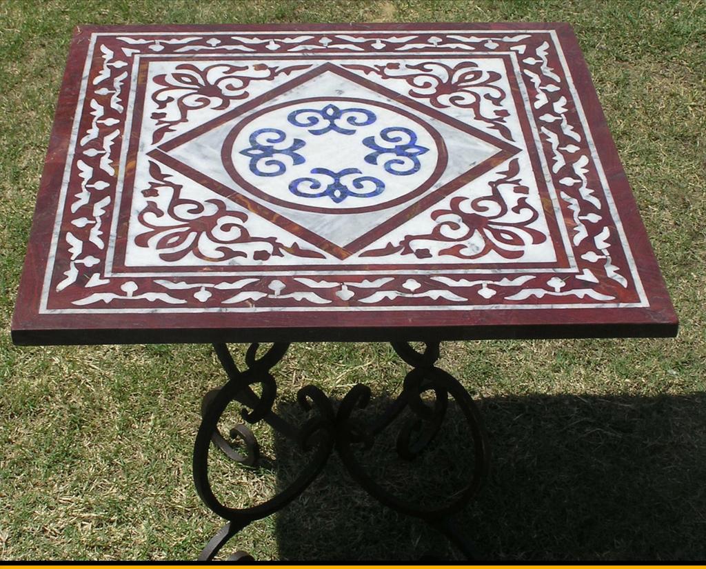 Nieuwe handgemaakte mozaïek tafel, Tuin en Terras, Tuintafels, Ophalen of Verzenden, Nieuw, Vierkant, Metaal