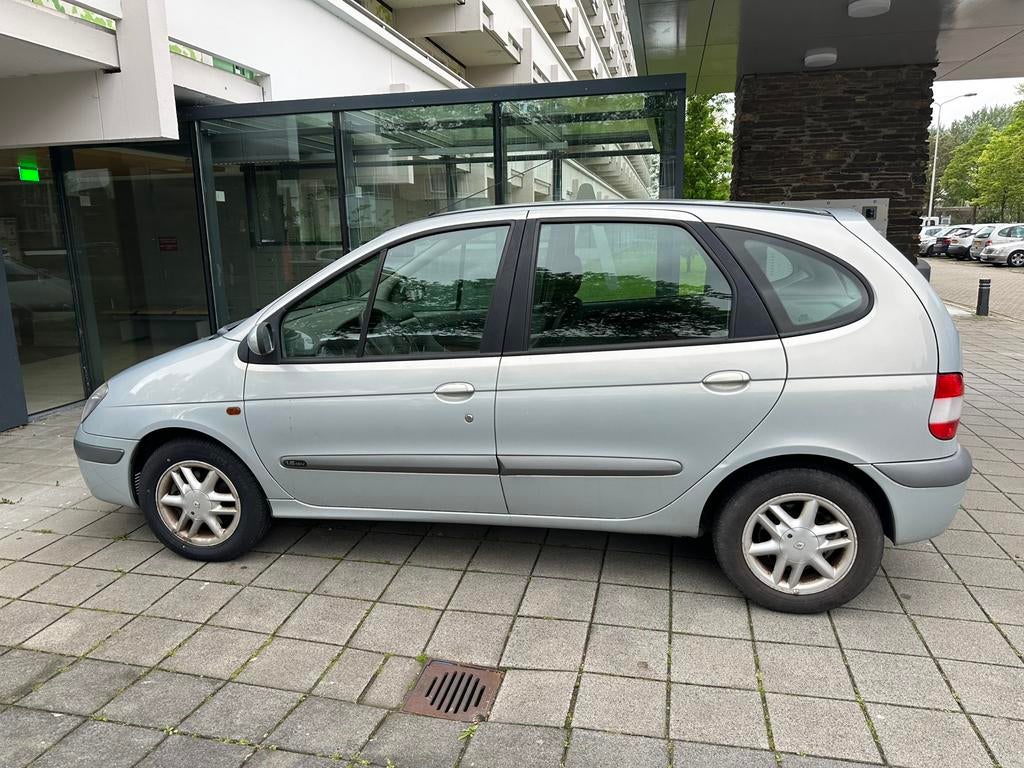 Renault Scénic 1.6 16V 2003 Zwart, Auto's, Renault, Particulier, Scénic, Benzine, D, MPV, Handgeschakeld, Origineel Nederlands