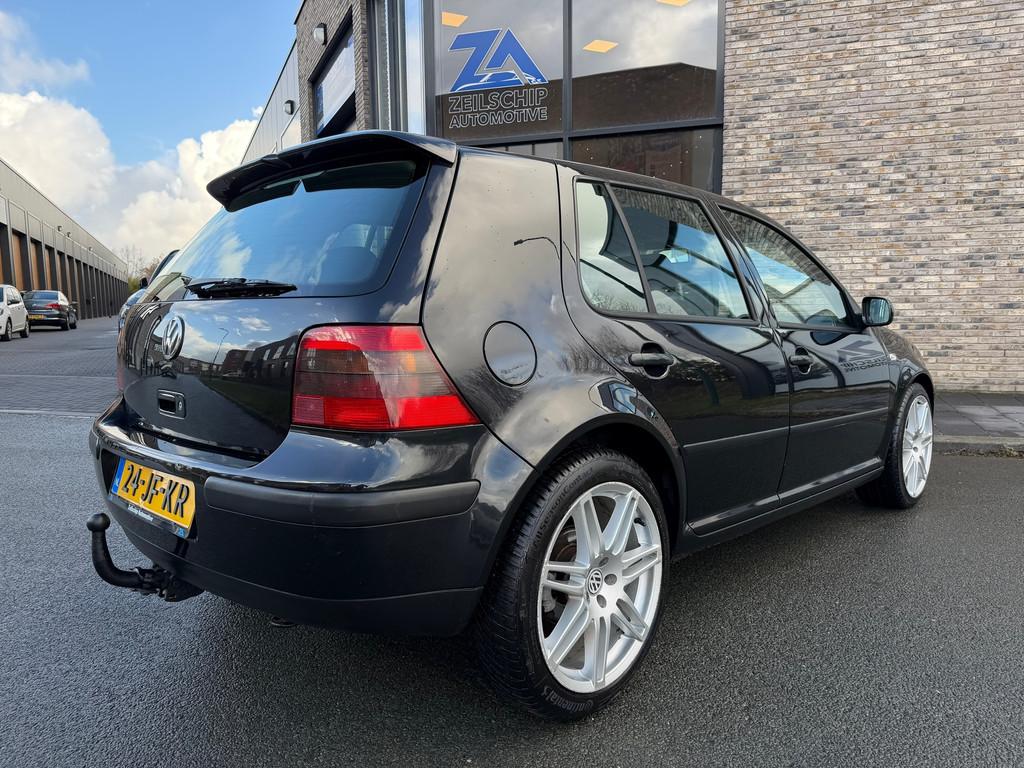 Volkswagen Golf 1.6-16V Comfortline|Airco|Cruis Control|Trek, Voorwielaandrijving, Stof, Zwart, 4 cilinders
