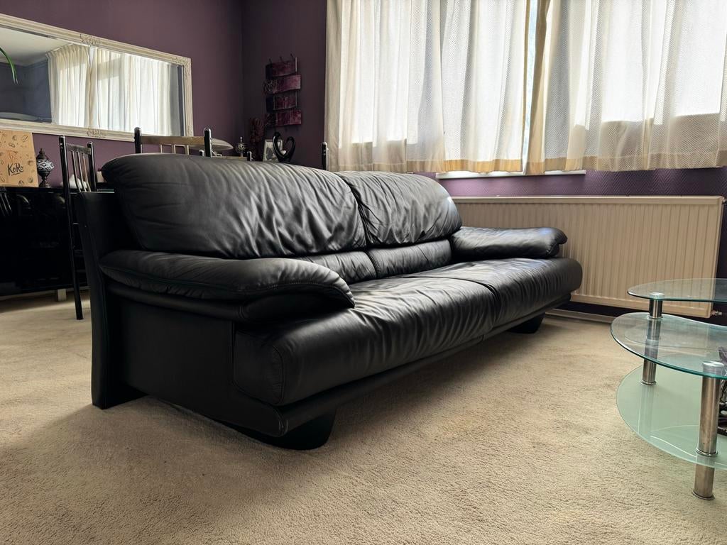 Italiaans lederen NATUZZI bank, Huis en Inrichting, Banken | Bankstellen, Gebruikt, Tweepersoons, Ophalen of Verzenden, Rechte bank