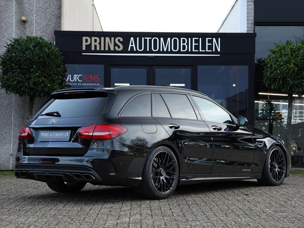 Mercedes-Benz C-klasse Estate AMG 63 Carbon|Headup|Pano|Adap, Automaat, Achterwielaandrijving, Zwart, C-Klasse